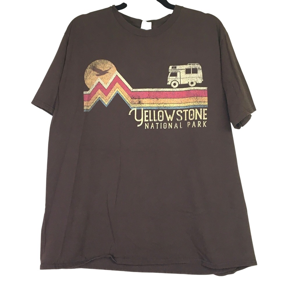 Yellowstone National Park Retro RV Camper Van Graphic T-Shirt XL Brown